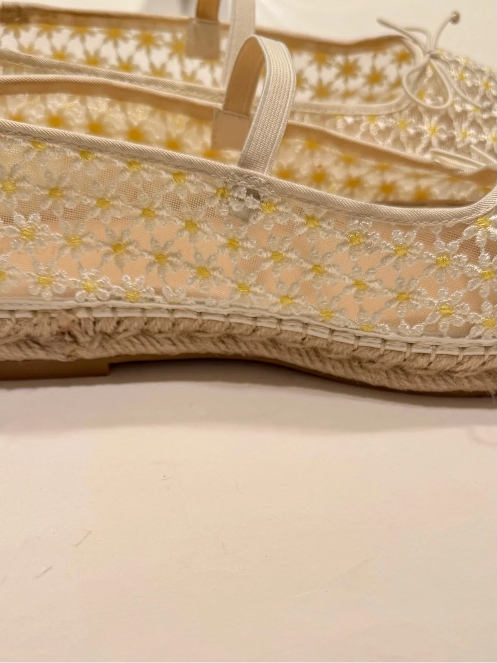 Madden Girl Size 10 Woven Floral Espadrille Ballet Flat